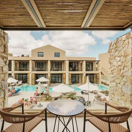 Ekati Mare Lifestyle Hotel 4*